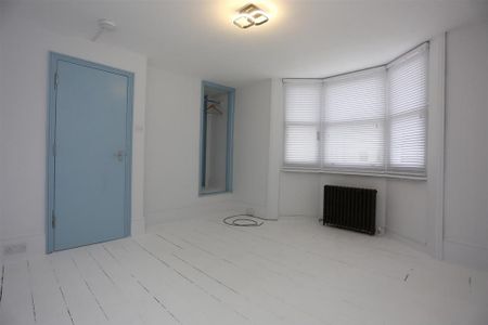 4 bedroom house to rent - Photo 3