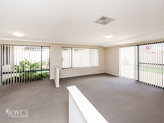 66 Gateway Boulevard, CANNING VALE WA 6155 - Photo 1