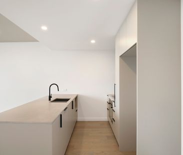 216/23 Birmingham Street, Spotswood VIC 3015 - Apartment For Rent |... - Photo 6