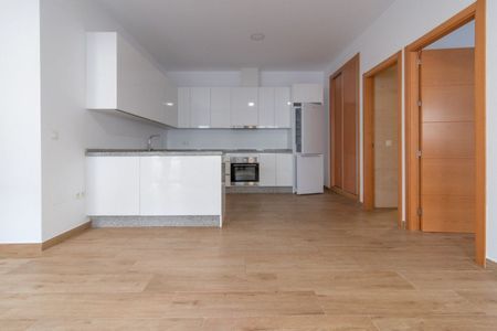 Alquiler de piso en Centro Ciudad - Photo 3