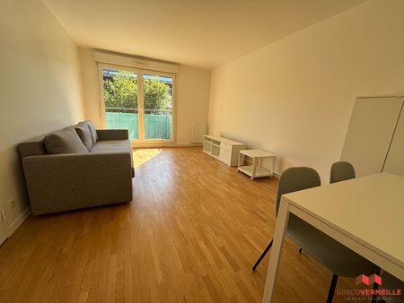 Location Appartement 2 pièces 45m² - Photo 2