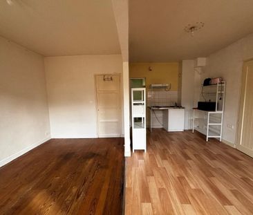 Location Appartement 2 pièces 46m² AIRE SUR L ADOUR 40800 - Photo 3