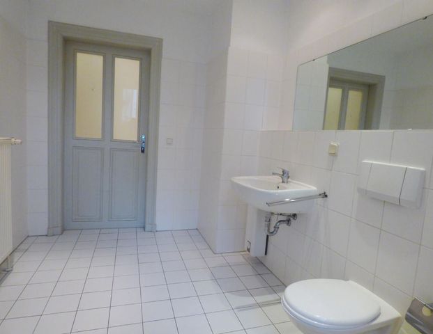 Schöne 3 R.Whg. - Balkon, Bad mit Fenster, 2er WG geeignet - Foto 1