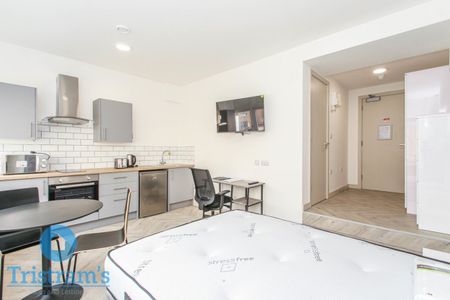 1 bed Studio for Rent - Photo 2