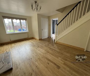 4 bedroom detached house to rent - Photo 2