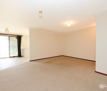 3X1 FAMILY HOME IN WAIKIKI - 6 MONTH LEASE!!! - Photo 1