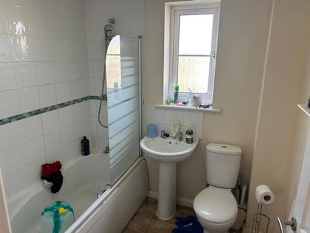 2 bedroom townhouse to rent - Photo 4