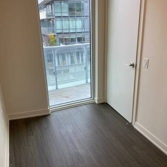 DT 2 bedroom condo with parking at 425 Front St , available now - Photo 1