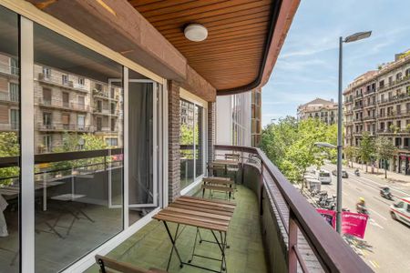 Carrer dAragó, Barcelona, Catalonia 08011 - Photo 4