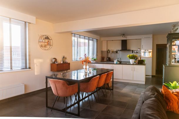 Ruim 2-slaapkamer appartement met terras te Turnhout. - Foto 1