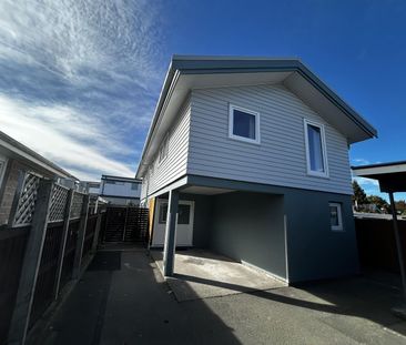 Modern two bedroom townhouse in Linwood! - Photo 1