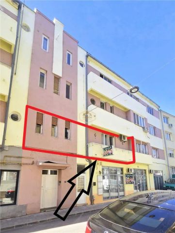 Ultracentral | Apartament cu 2 camere - Etaj 1 - Fotografie 2