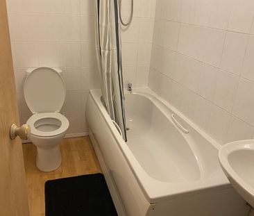 1 Bed Flat, Newton Park Court, LS7 - Photo 6