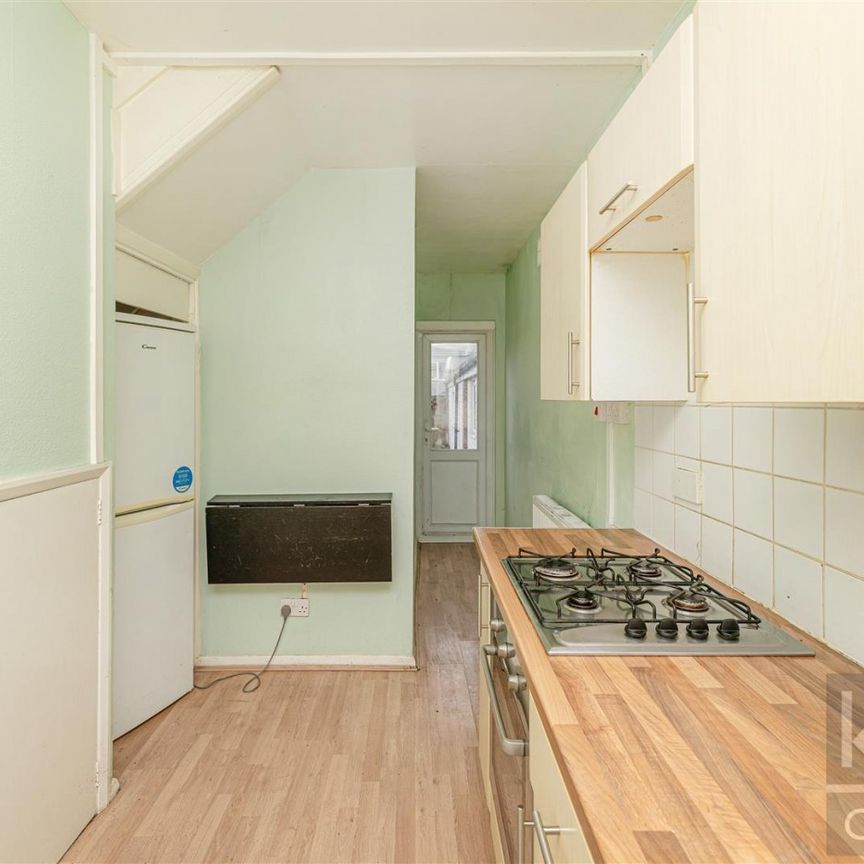 3 Bedroom Maisonette To Let - Photo 1