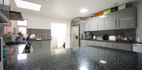 152 Bournbrook Road - Photo 2