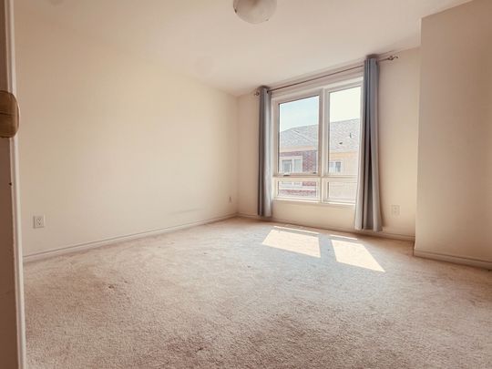 For Lease - 70 Chicago Lane, Markham, Ontario - Photo 1