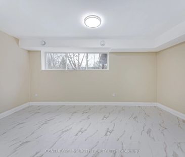 82 Peel Street #1 - Photo 4