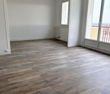 Location Appartement 3 pièces 75m² ALENCON 61000 - Photo 2