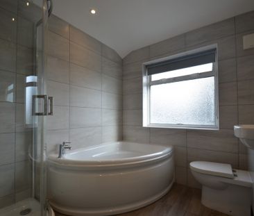 5 bedroom Semi-detached house to rent - Photo 6