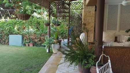 4 bedroom luxury Villa for rent in Nueva Andalucia, Spain - Photo 5