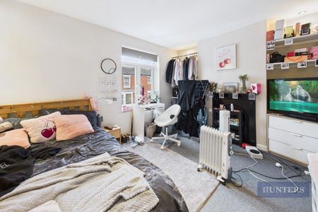 3 bedroom House To Let Total Size: 883 SQ FT - Photo 5