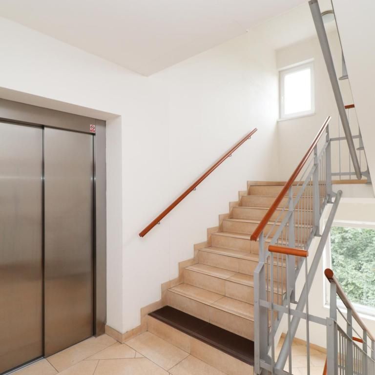 Pronájem bytu 2+kk 44 m2 - Fotografie 1