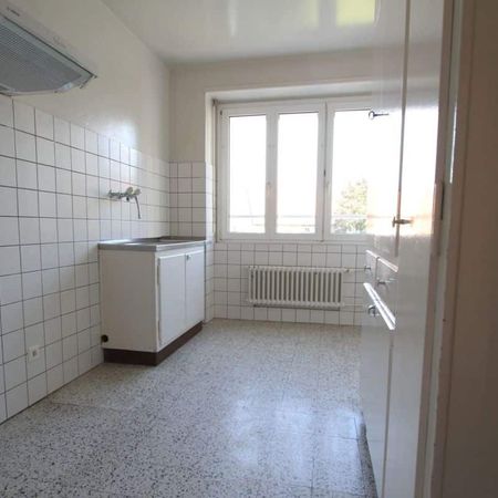 Appartement de 2.5 pièces avec balcon - Photo 4