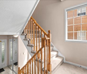 For Lease - 2561 Gill Crescent, Oakville, Ontario - Photo 6