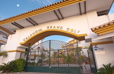 Luxury Apartment for rent in Mijas, Andalusia - Photo 3