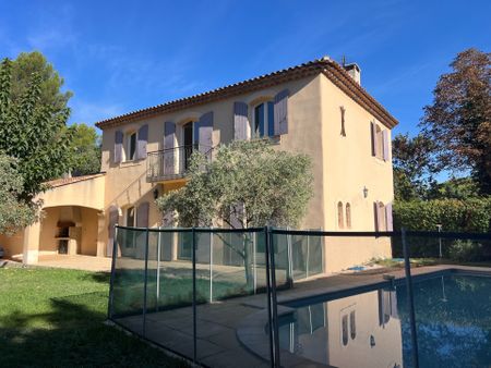Location Maison 5 pièces 128m² AIX EN PROVENCE 90ème - Photo 4