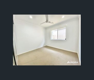 MODERN 4 BEDROOM FAMILY HOME ! - Photo 3