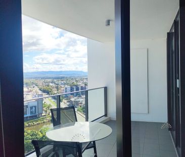 Fully Furnished 1 Bed Apartment - 3 Month Lease Only - Photo 5