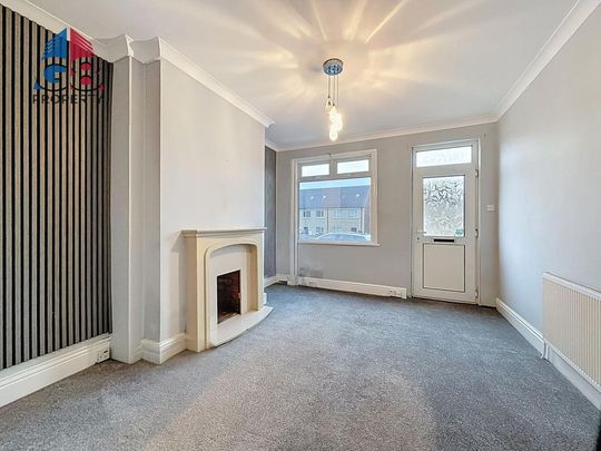 2 bedroom terraced house to rent - Photo 1