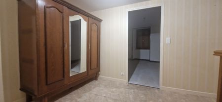 Location Appartement 4 pièces 79m² ST CHELY D APCHER 48200 - Photo 4