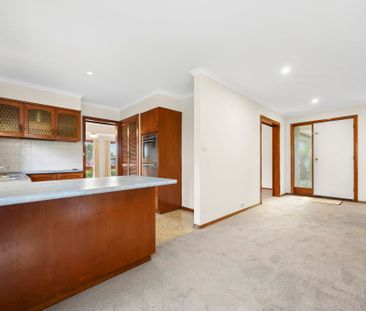 Coveted Highton Village Location - Family Home in Quiet Cul-de-Sac - Photo 1