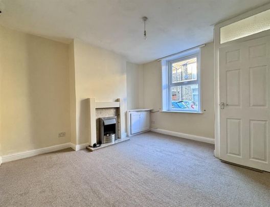 2 Bedroom End Terrace To Let - Photo 1