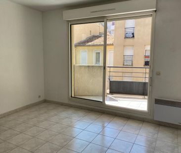 Location appartement Marseille 5ème (13005) - Photo 4