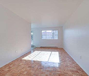 1 CH - 1 SDB - Saint-Eustache - $1,050 /mo - Photo 2