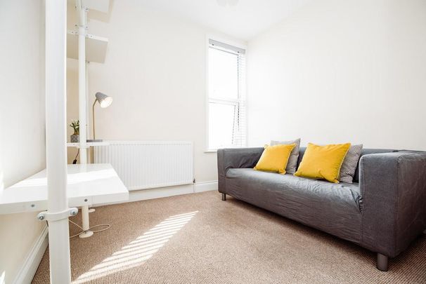 5 bedroom terraced house to rent - Photo 1