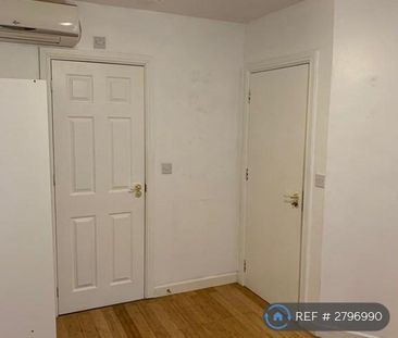 1 bedroom in a house share to rent - Photo 6