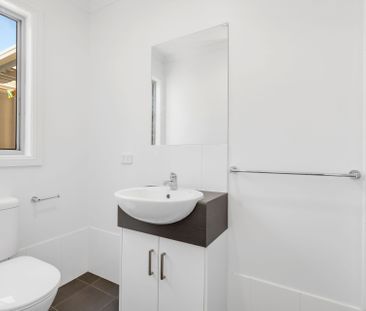 2 Bedroom townhouse in the heart of Munno Para - Photo 4