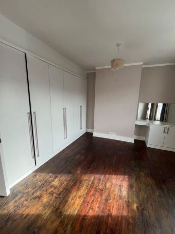 4 Bed Semi-Detached House, Tritton Road, SE21 - Photo 4