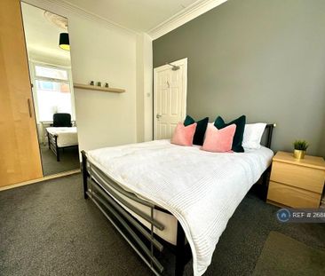 4 bedroom terraced house to rent - Photo 6