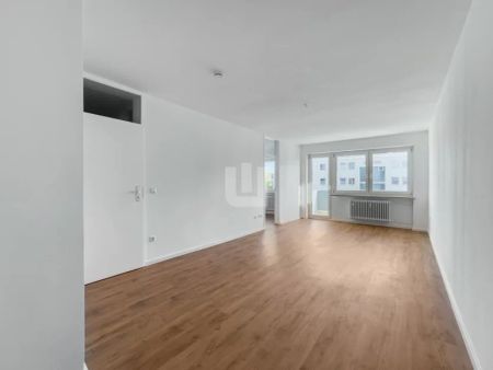 WINDISCH IMMOBILIEN - Neu renoviertes Appartement mit EBK & Balkon in Germering für eine Person! - Foto 4