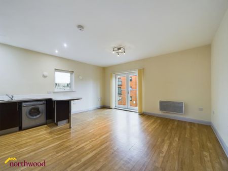 1 bedroom flat to rent - Photo 2