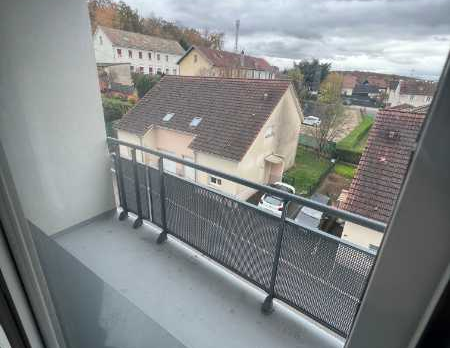 Location : Appartement 4 pièces 60 m2 – FESCHES LE CHATEL - Photo 1