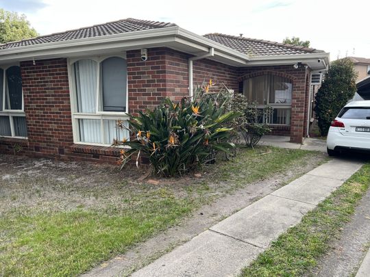 Oakleigh South - Photo 1