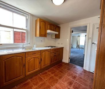 2 bedroom terraced house to rent - Photo 3