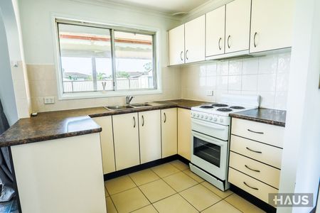 CONVENIENTLY LOCATED FAMILY HOME!!! - Photo 5