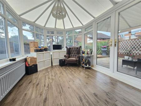 4 bedroom detached house to rent - Photo 3